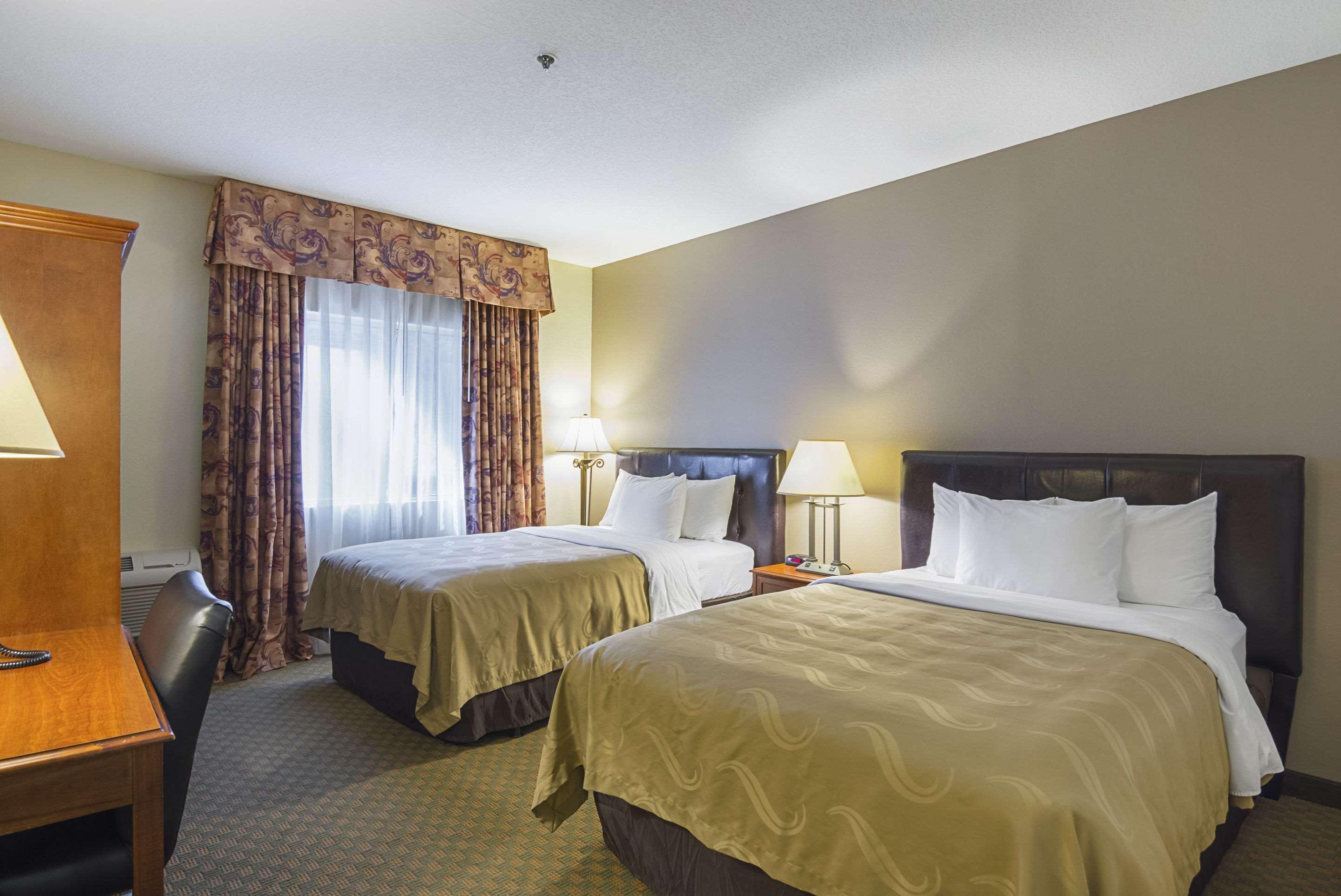 Quality Inn Fresno Yosemite Airport Bagian luar foto